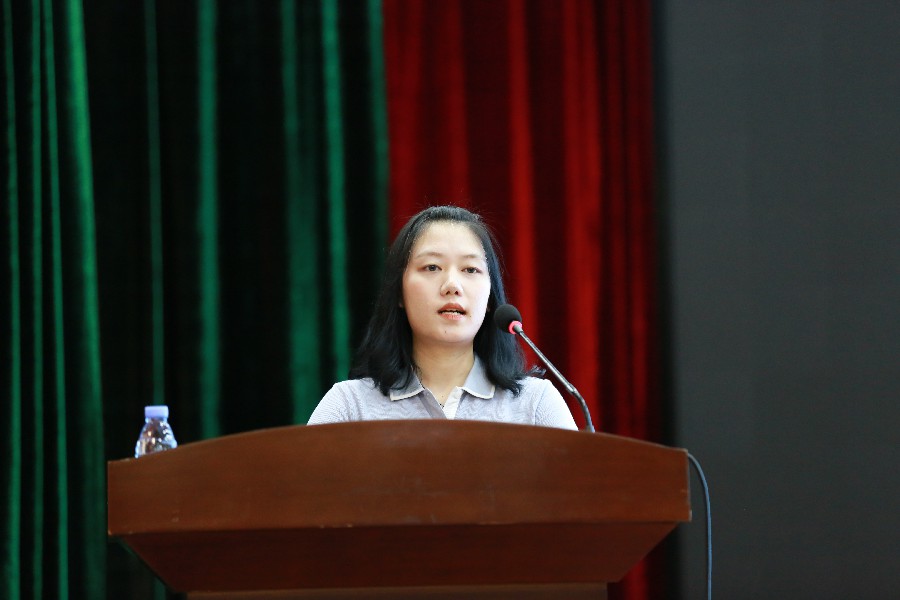 博士生代表赵雅文同学发言